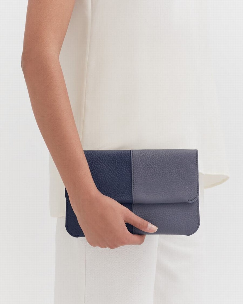 Pochette Donna Cuyana System Flap Blu Marino | NCG553KO